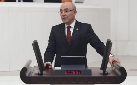 MHP Genel Başkan Yardımcısı  Prof. Dr. Mevlüt Karakaya: 'Üniversiteler Toplumun Refahını Artırmalıdır'