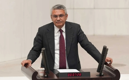 CHP İstanbul Milletvekili Oğuz Kaan Salıcı: 'Envanterimizde Müzeye Kaldırılmış Silah Sistemleri Hâlâ Var'