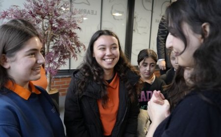 Learn and Speak Cafe: Gençlere İngilizce Eğitimi