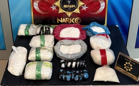 Siirt'te Uyuşturucu Operasyonunda 8 Kilo 400 Gram Metamfetamin Ele Geçirildi