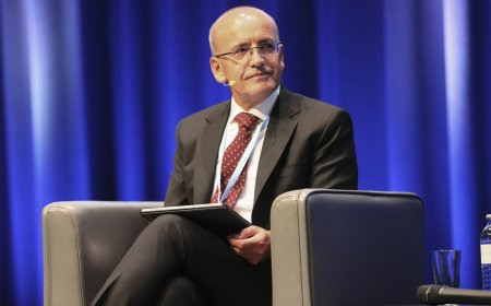 Bakan Şimşek: Türkiye Küresel Lojistik Merkezi Olma Potansiyeline Sahip