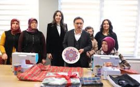 Kayseri Valisi Kadın Kooperatiflerini Ziyaret Etti