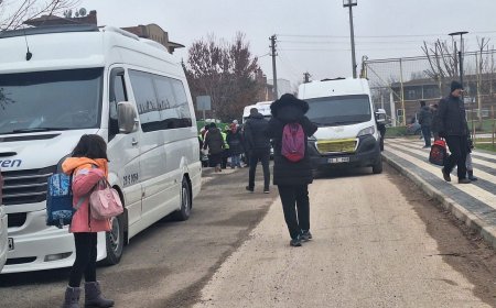 Meserret İnel İlkokulu Önünde Güvenlik Endişesi