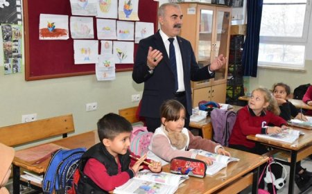 Müdür Murat Demir Erdek'te Eğitim Camiasıyla Buluştu