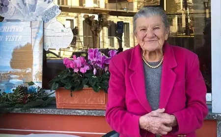 100 Yaşındaki İtalyan Barista, 66 Yıldır İşinin Başında Çalışıyor