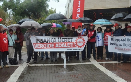 Asgari Ücret Tartışmaları Antalya’da Protesto Edildi