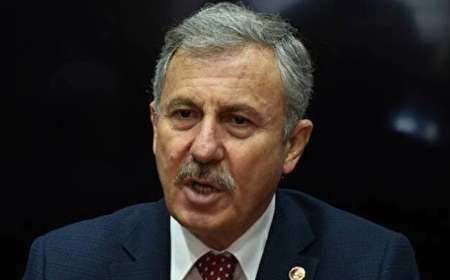 Selçuk Özdağ’dan Sakarya Üniversitesi’nde İptal Edilen Doğu Türkistan Konferansı İçin Sorular