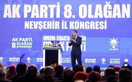 Enerji ve Tabii Kaynaklar Bakanı Bayraktar: 'Suriye'de Yapacak Çok İş Var'