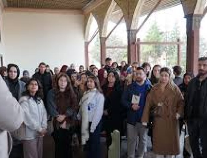 MAKÜ ve SDÜ'den Ortak Kitap Okuma Etkinliği