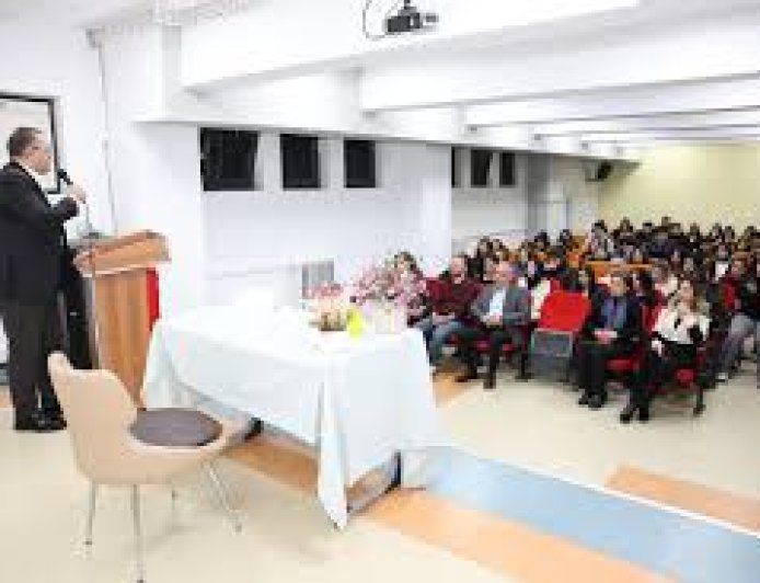 Başkan Gökçe, Kariyer Haftasında Öğrencilerle Buluştu