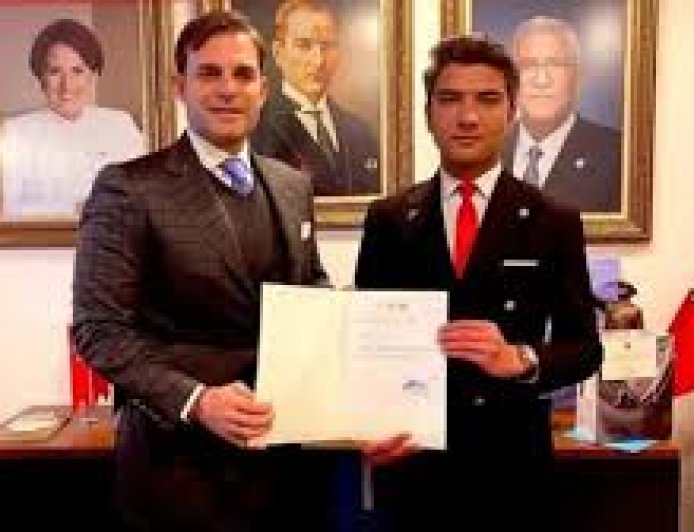 Kırşehir’in En Genç Belediye Başkan Adayı İYİ Parti’ye Geçti