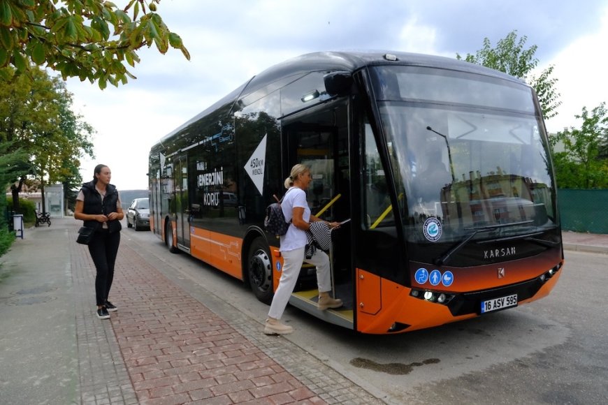 Eskişehir'de Kadınlara Özel Toplu Taşıma Uygulaması Başarıyla Sürüyor