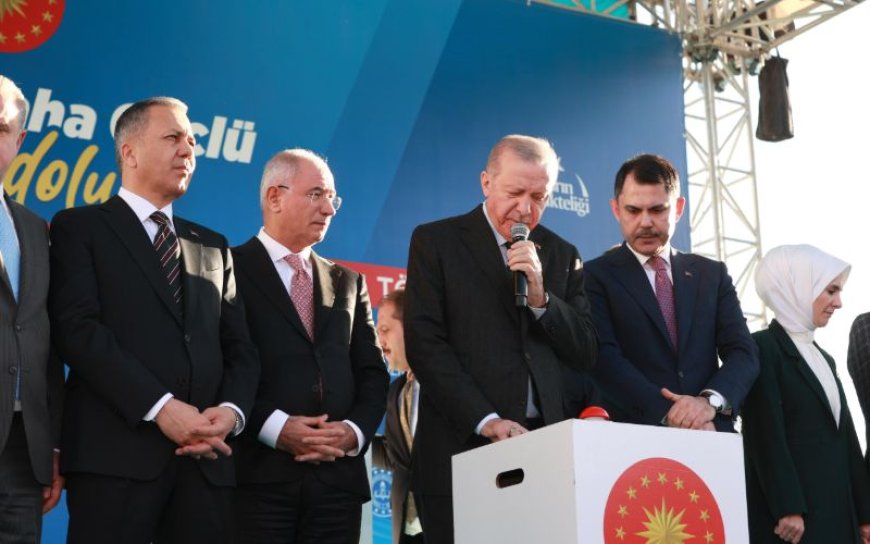 Cumhurbaşkanı Erdoğan ve İçişleri Bakanı Yerlikaya Katılımıyla Deprem Konutları Kura Çekimi ve Anahtar Teslim Töreni Gerçekleştirildi