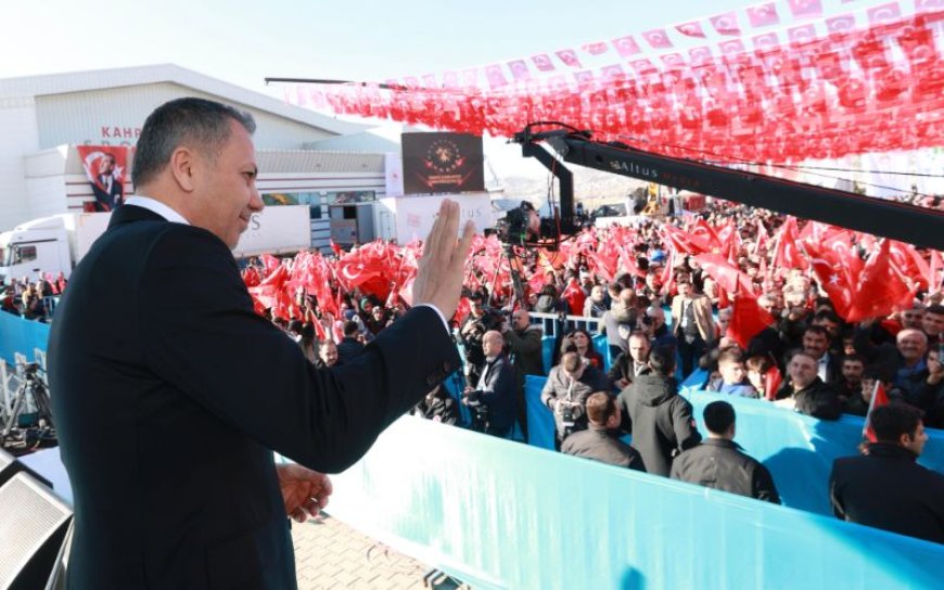 Cumhurbaşkanı Erdoğan ve İçişleri Bakanı Yerlikaya Katılımıyla Deprem Konutları Kura Çekimi ve Anahtar Teslim Töreni Gerçekleştirildi