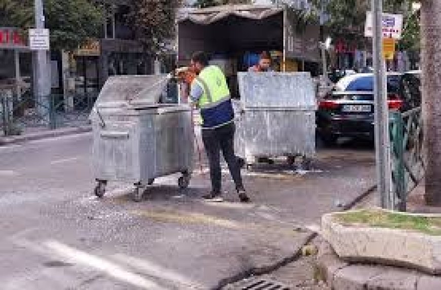 Eskişehir’de Sabahın Erken Saatlerinde Temizlik Mesaisi