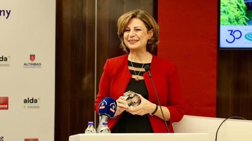 Ayşe Ünlüce: 'Belediyecilik Sadece Yol ve Kaldırım Yapmakla Olmaz'