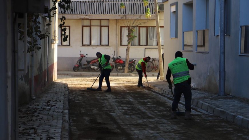 Ödemiş Belediyesi Yol Çalışmalarına Devam Ediyor