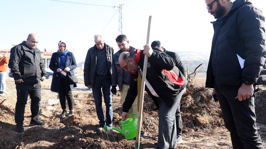 Kahramanmaraş'ta Deprem Şehitleri Anısına Fidan Dikildi