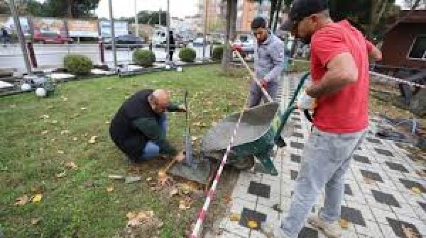 Menderes'te Parkların Elektrik Tesisatları Yenileniyor