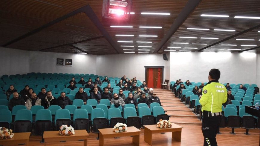 Erzincan'da 287 Personel Trafik Güvenliği İçin Görevlendirildi