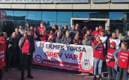 Karabağlar’da Grev Krizi: İşçiler Toplu İş Sözleşmesindeki Anlaşmazlık Nedeniyle Protesto Başlattı