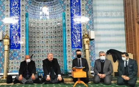 Bolu İl Müftüsü Vaazda Diyanet Bütçesinden Bahsetti, 'Siyaset Yapma' Tepkisi Aldı