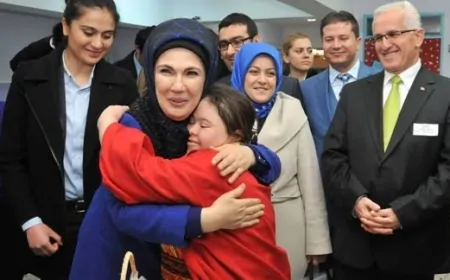 Emine Erdoğan’dan Beyaz Baston Görme Engelliler Haftası Mesajı: ‘Gerçek Engeller Farkındalıktan Yoksun Kalplerde Saklıdır’