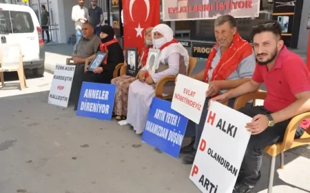 Muş'ta Çocukları Kaçırılan Ailelerin Evlat Nöbeti Sürüyor