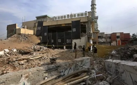 Pakistan’da Ayrılıkçı Saldırılar: Hükümet Binası ve Polis Karakolu Hedef Alındı