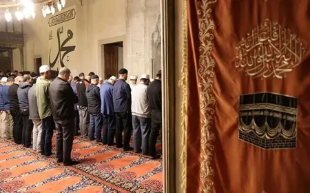 İstanbul’da Cuma Namazı Vakti ve Detaylı Namaz Saatleri Açıklandı