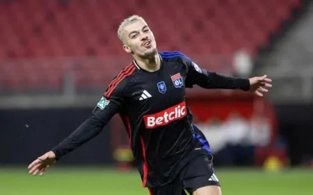 Galatasaray Lyon'u İkna Etti, Mikautadze'nin 5 Milyon Euro Talebi Şok Yarattı