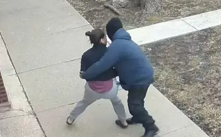 Kadın Polis, Silahını Almaya Çalışan Kişiyi Vurarak Öldürdü: ABD'deki Tartışmalı Olayın Detayları