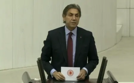 Kayyum Atamalarını Savunan Mustafa Demir: 'Demokrasi ve Hukuk İçin Zorunlu Tedbir'