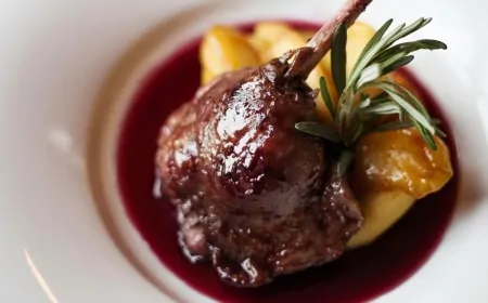 Fransa’nın Efsanevi Yemeği Le Canard à la Presse Geri Döndü: Prestij ve Törenin Zirvesi!