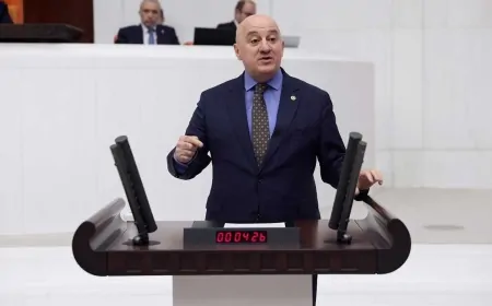 CHP’li Uğur Bayraktutan: 'Artvin Yolları Ölüm Yolları Olmasın, Sevgi Yolları Olsun'