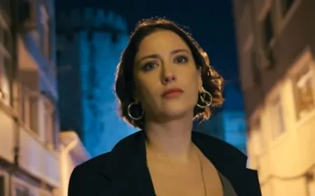 Hazal Kaya, 'Şakir Paşa Ailesi' Dizisiyle Ekranlara Dönüyor