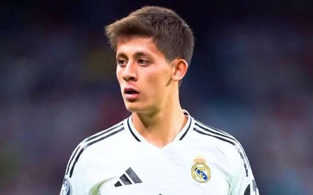 Barcelona Yenilgisi Real Madrid'de Taşları Yerinden Oynattı: Taraftar Arda Güler'i İlk 11'de İstiyor