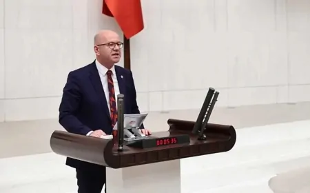 Serkan Sarı: 'Adalet Sadece Bir Partinin Adında Olmayacak Kadar Yüce Bir Gerçektir'