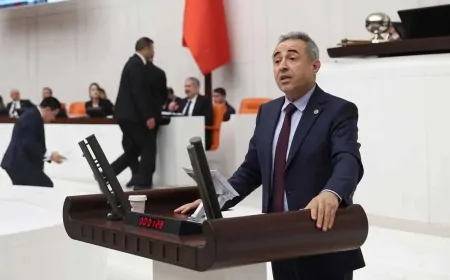 İrfan Karatutlu: 'Kahramanmaraş Depreminde Adalet ve Denge Sağlanamadı'
