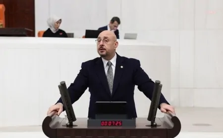 Uğur Poyraz: 'Türkiye’de Adalet Sistemi Beton Binalarla Değil, Hukukla İnşa Edilmelidir'