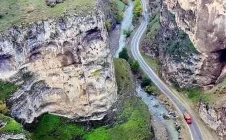 Türkiye’nin En Büyük Kanyonlarından Cehennem Deresi, Doğal Güzelliğiyle Büyülüyor