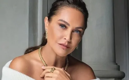 Hülya Avşar’ın gala hareketleri tepki çekti! Dudağındaki detay gündem oldu