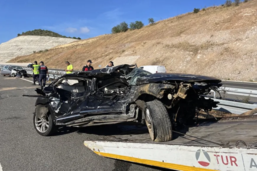 Balıkesir’de Feci Kaza: Yolcu Otobüsüyle Otomobil Çarpıştı, 2 Kişi Hayatını Kaybetti