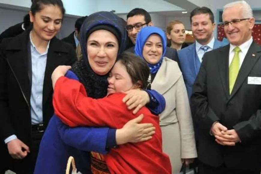 Emine Erdoğan’dan Beyaz Baston Görme Engelliler Haftası Mesajı: ‘Gerçek Engeller Farkındalıktan Yoksun Kalplerde Saklıdır’