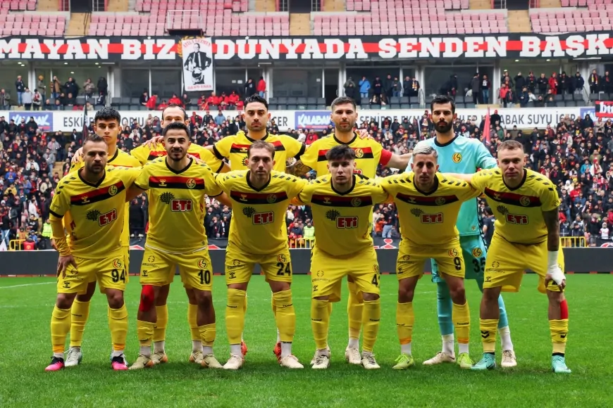 Eskişehirspor’a 3. Lig’den Flaş Transfer: Osman Gümüş Siyah-Kırmızı Formayı Giyiyor