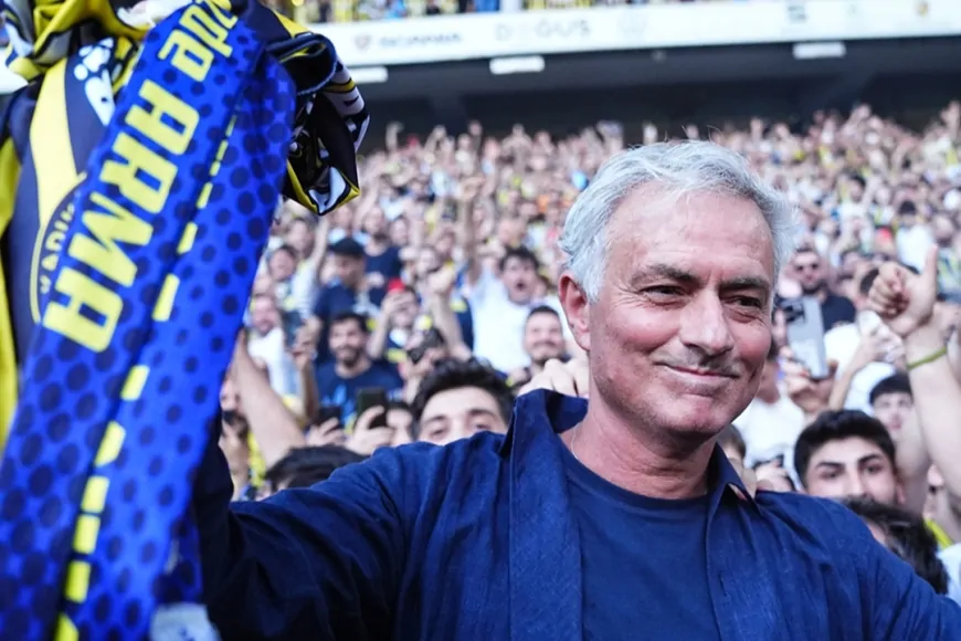 Mourinho’nun Transfer Listesi Belli Oldu: Fenerbahçe, 4 Stoperle Görüşmelere Devam Ediyor