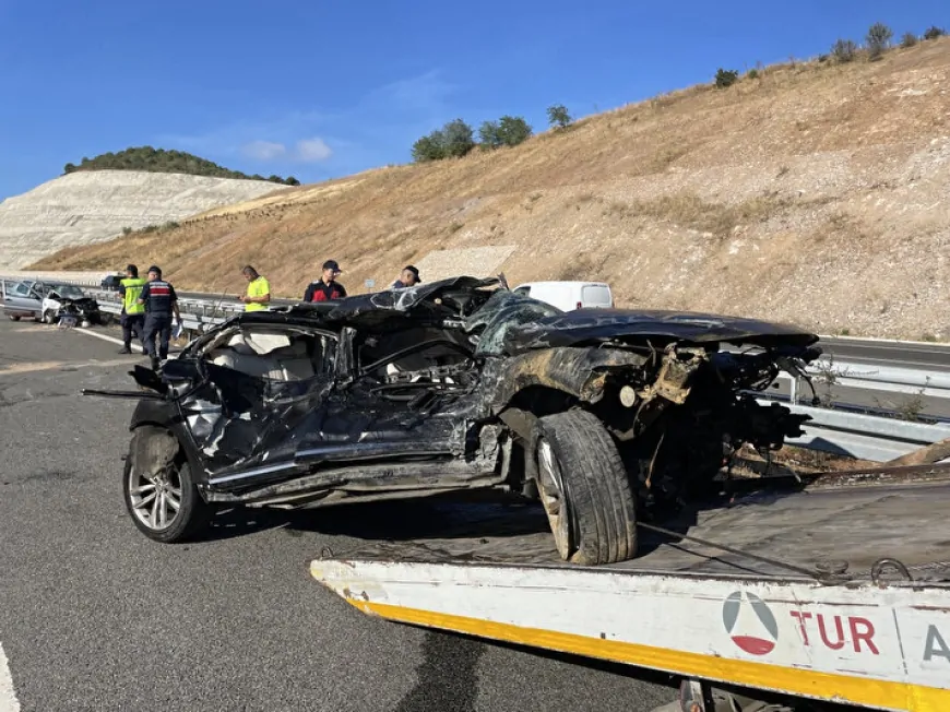 Balıkesir’de Feci Kaza: Yolcu Otobüsüyle Otomobil Çarpıştı, 2 Kişi Hayatını Kaybetti