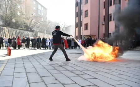 Mamak Belediyesi'nde Personele Yangın Tatbikatı Eğitimi Verildi