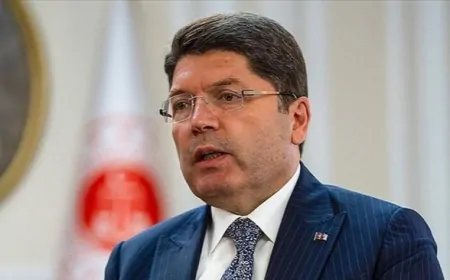 Bakan Tunç: 'Deprem davalarında 348 kişi tutuklu, 149 davada karar verildi'