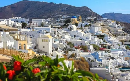 Santorini'de Volkanik Tehlike: OHAL İlan Edildi, Binlerce Kişi Adadan Ayrıldı